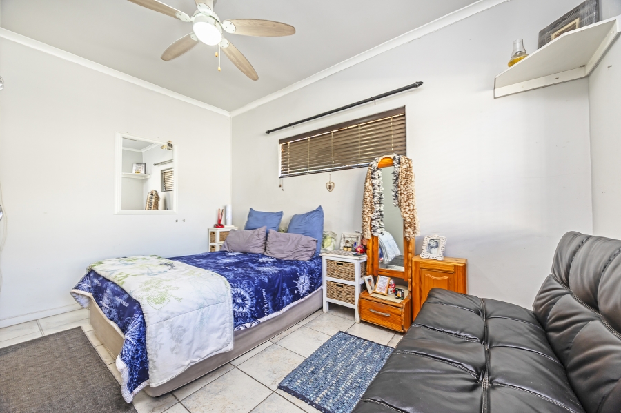 4 Bedroom Property for Sale in Rouxville Western Cape
